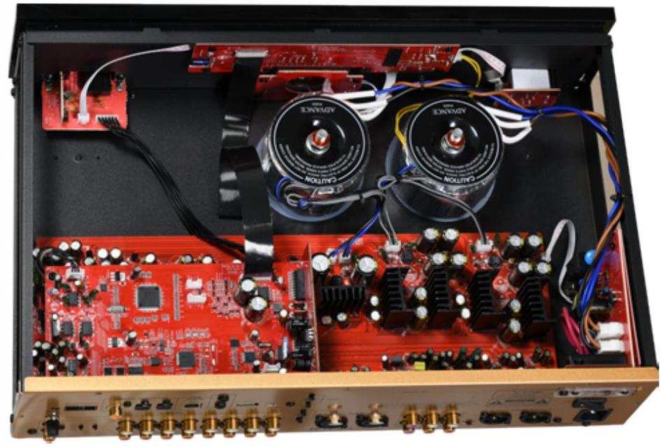 Advance Paris - X-P700 Préamplificateur