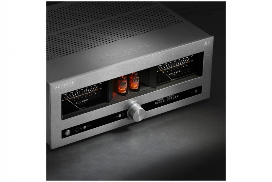Advance Paris - Ai130 Nova - Amplificateur intégré stéréo 2x125W en classe A/B