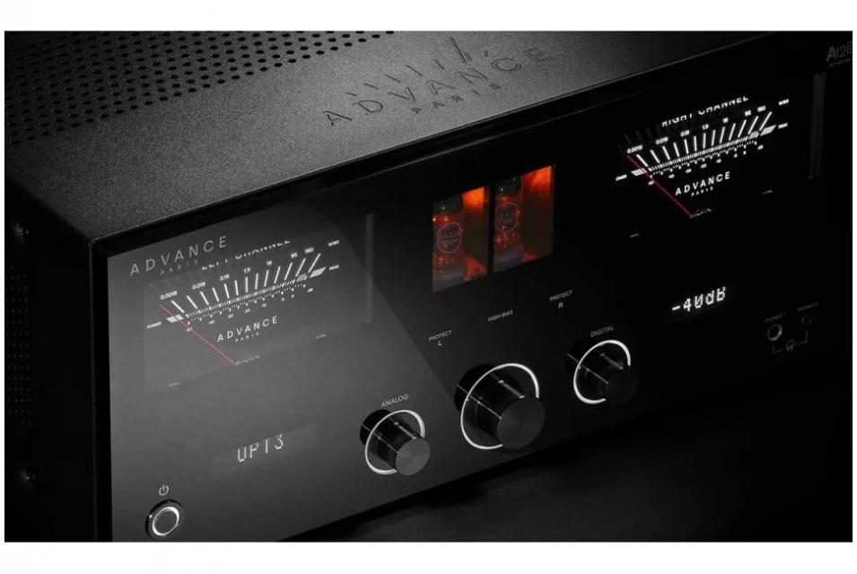 Advance Paris - A12 Apex 30th - Amplificateur intégré stéréo 2x190W en classe A/B