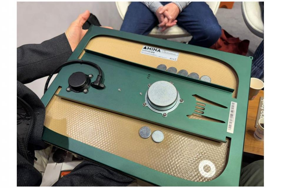 Amina - Sapphire 375 - Haut parleur encastrable invisible Amina - Sapphire 375 - Haut parleur encastrable invisible