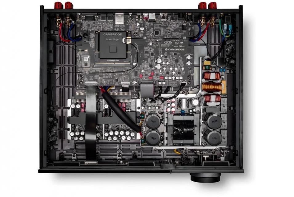 Cambridge audio - Evo 300 - Amplificateur intégré connecté stéréo 2x300W Cambridge audio - Evo 300 - Amplificateur intégré connecté stéréo 2x300W
