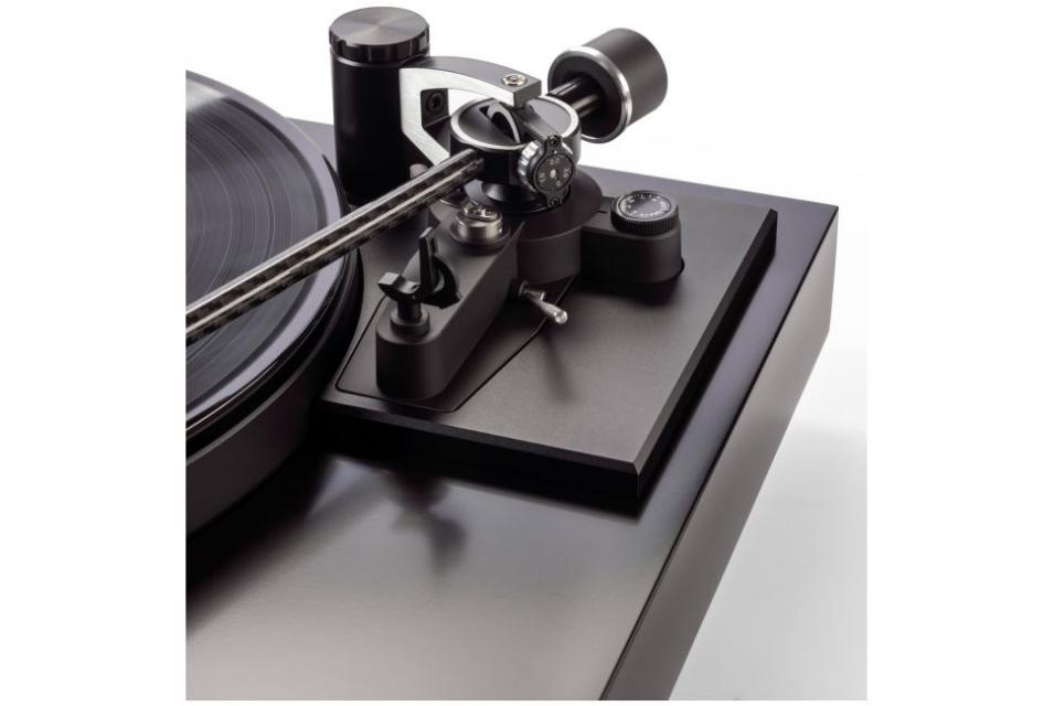 Dual - CS 718 Q - Platine vinyle audiophile à entrainement direct ( Sans cellule )