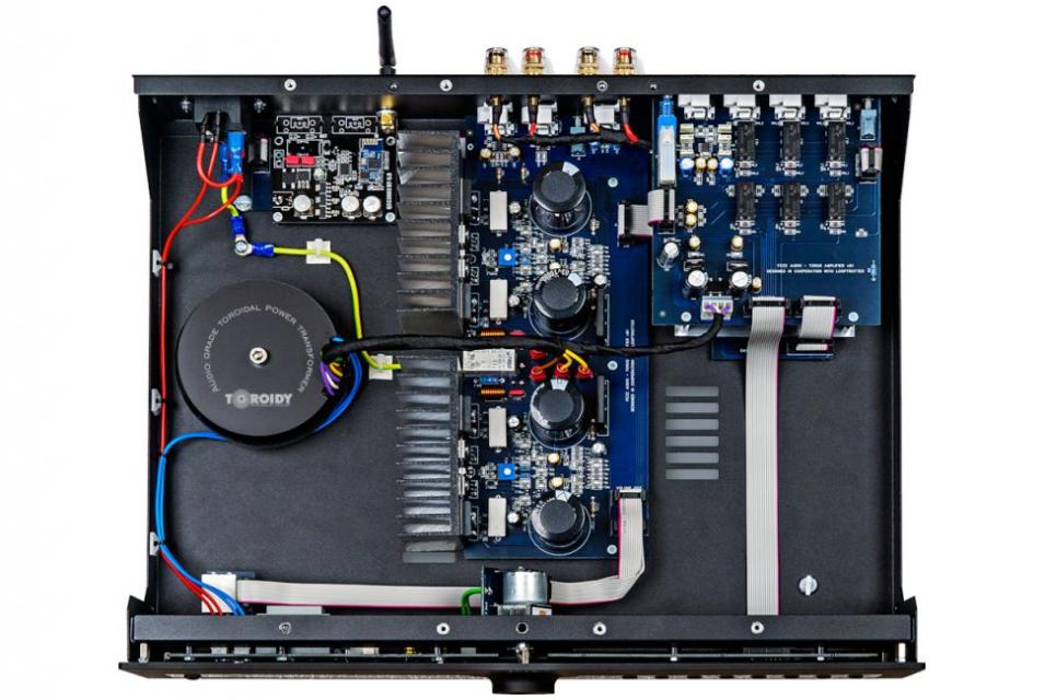 FEZZ AUDIO - TORUS 5060 - Ampli intégré stéréo Transistors 2 x 90Watts / DAC + Phono + BT FEZZ AUDIO - TORUS 5060 - Ampli intégré stéréo Transistors 2 x 90Watts / DAC + Phono + BT