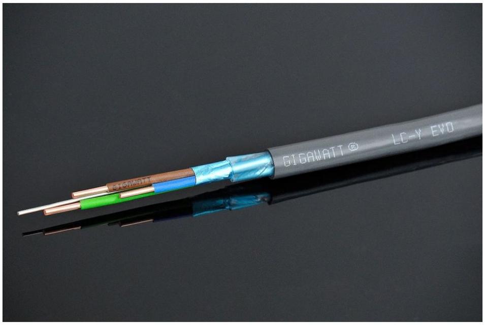 GigaWatt - LC-Y EVO 3x4 - Cable d'alimentation secteur au mètre