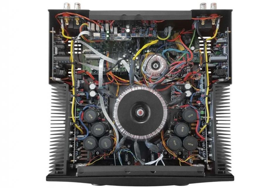 Hegel - H390 Amplificateur intégré stéréo