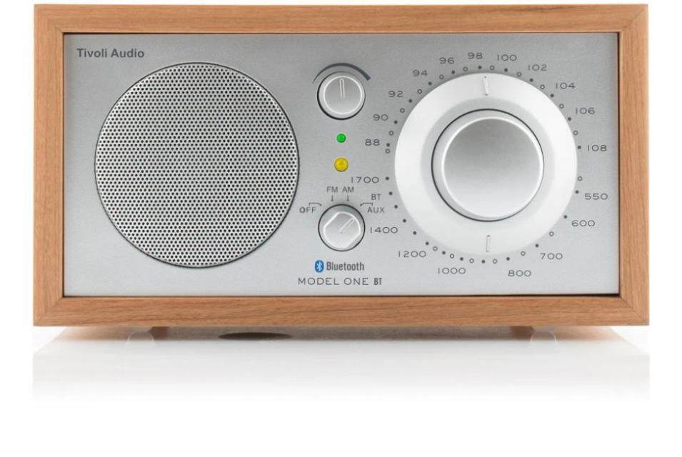 Radio  Tivoli - Model One BT - Radio FM + Bluetooth + Aux