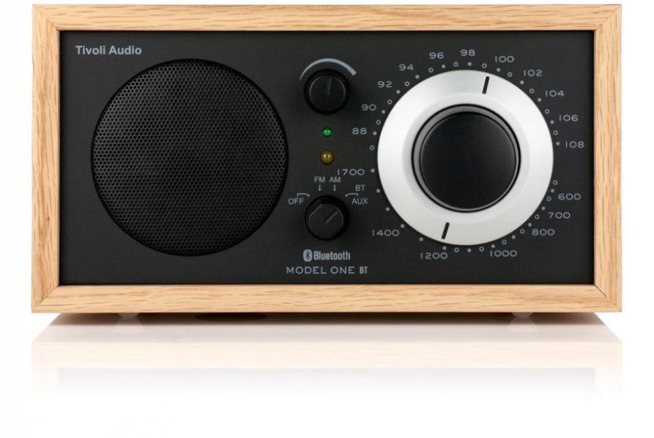 Radio  Tivoli - Model One BT - Radio FM + Bluetooth + Aux