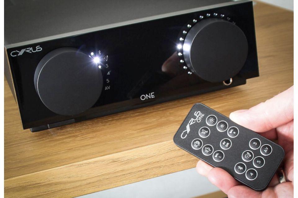 Cyrus - ONE HD Amplificateur intégré stéréo avec DAC et phono